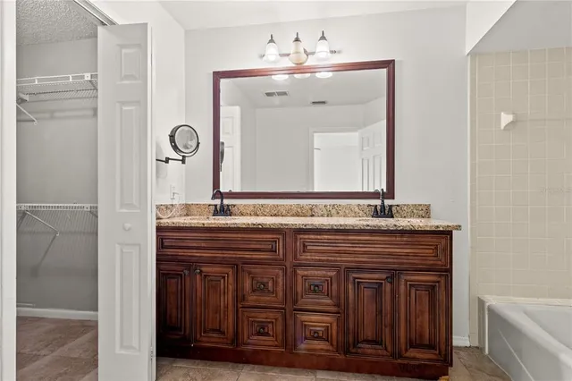 $3,000 | 7021 Blossom Avenue, Tampa, FL 33614