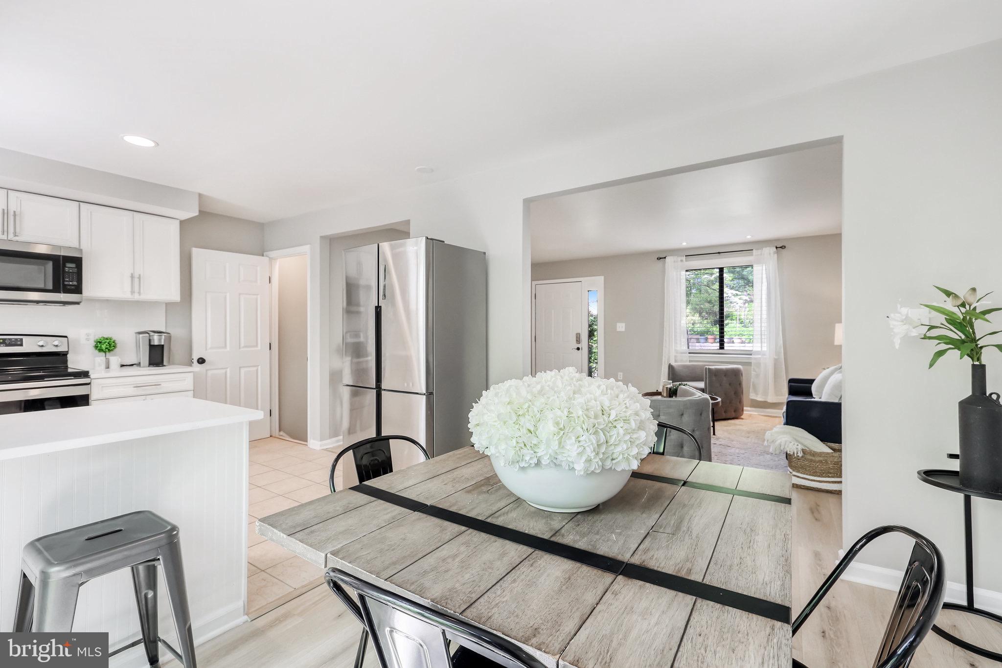 2495 Pyrenees Court Reston, VA 20191 - Photo 11 of 39 Dining Room