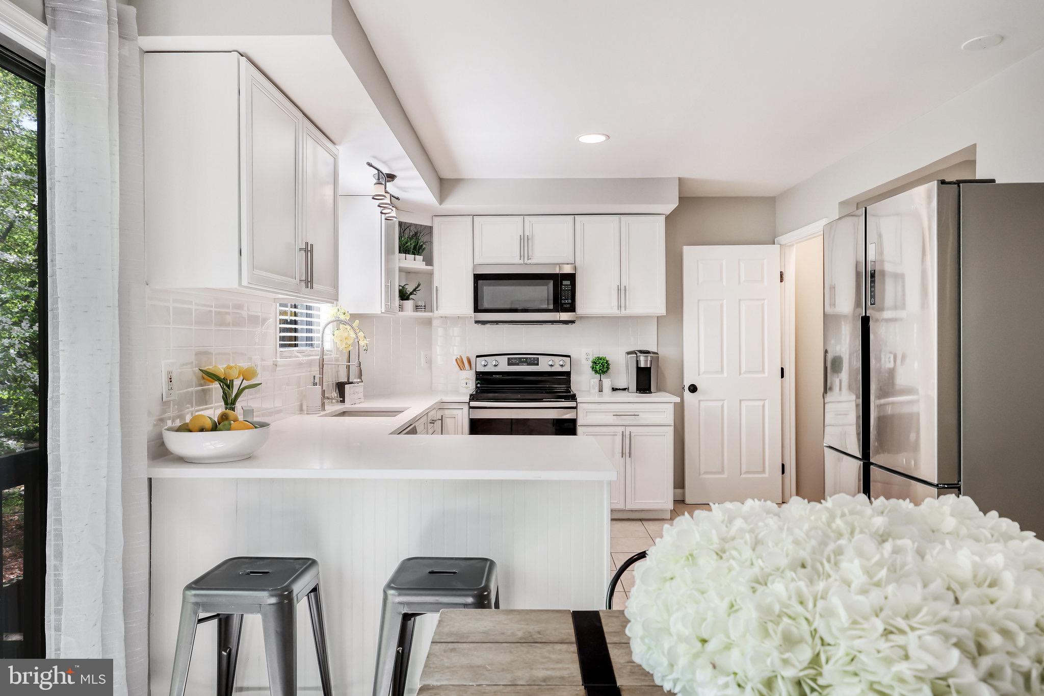 2495 Pyrenees Court Reston, VA 20191 - Photo 14 of 39 Kitchen