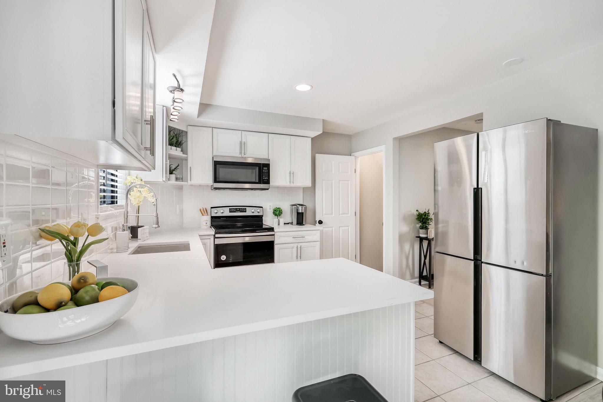2495 Pyrenees Court Reston, VA 20191 - Photo 15 of 39 Kitchen
