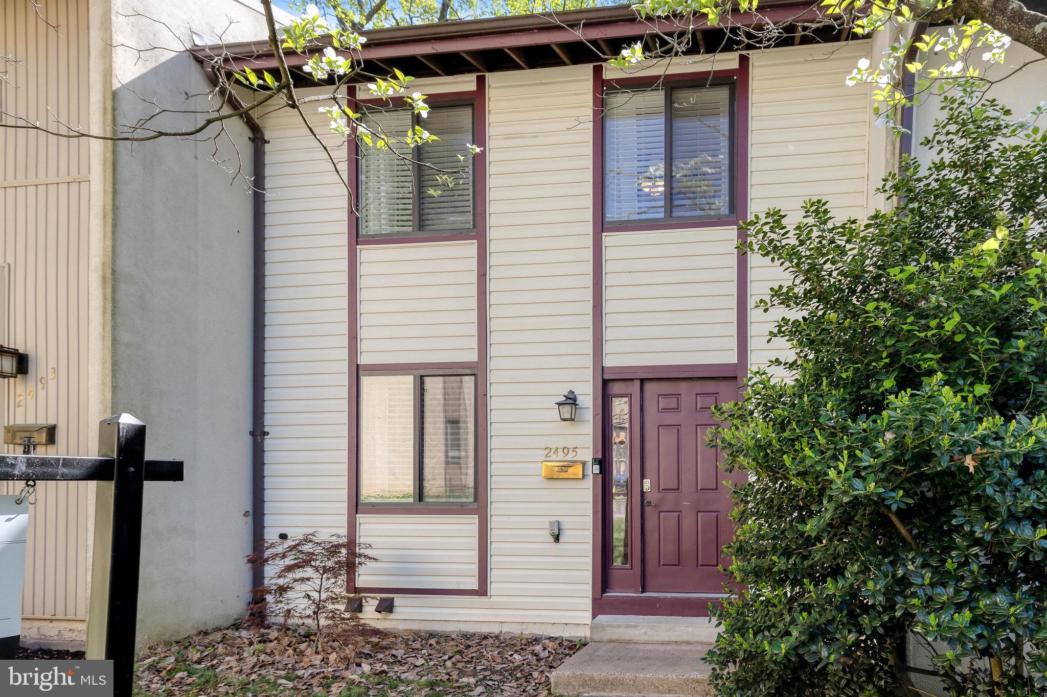 2495 Pyrenees Court Reston, VA 20191 - Photo 37 of 39 Front Exterior