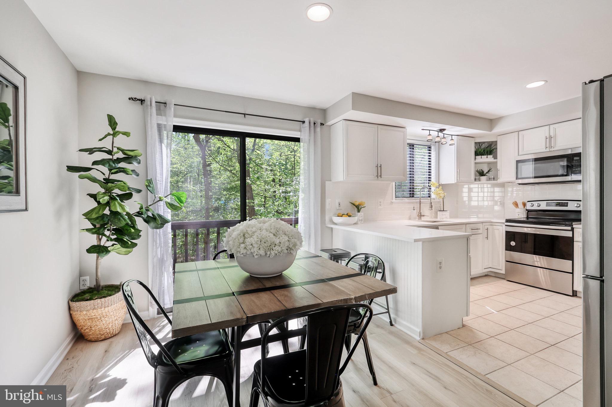 2495 Pyrenees Court Reston, VA 20191 - Photo 10 of 39 Dining Room