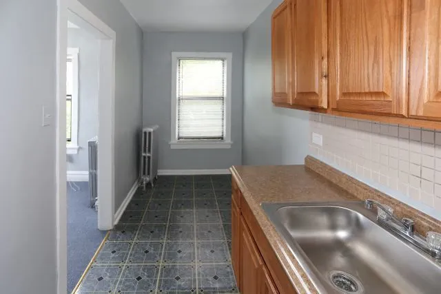 $1,325 | 4608 North Beacon Street, Unit 4C, Chicago, IL 60640