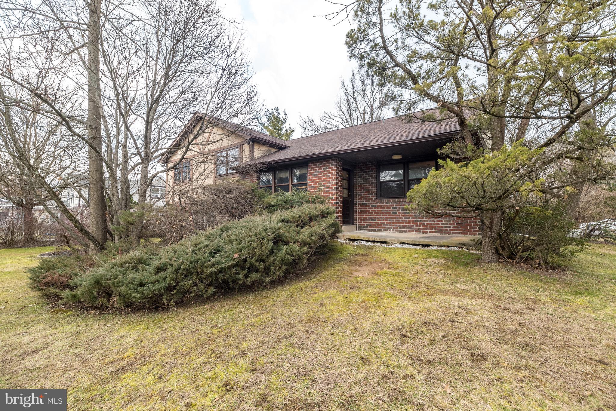 1027 Meetinghouse Road Ambler, PA 19002 - Photo 42 of 47 Upper patio