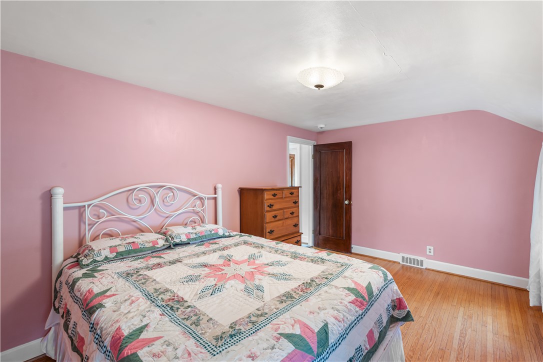 27 Covington Road Irondequoit, NY 14617 - Photo 40 of 43