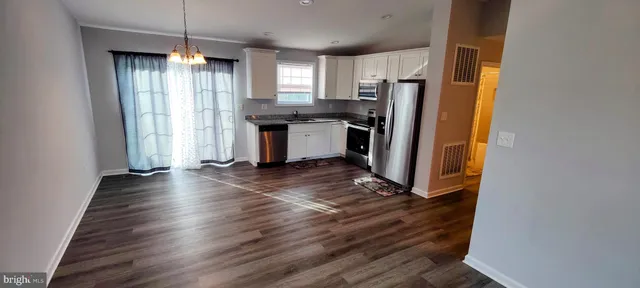 $2,450 | 714 Wendover Drive, Bunker Hill, WV 25413