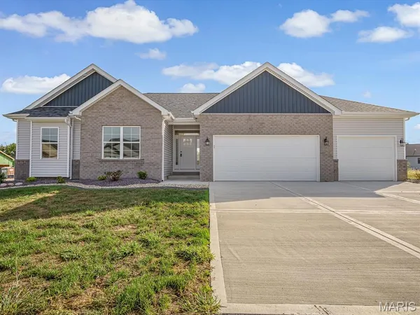 $485,000 | 212 Ashurst Lane, O'Fallon, IL 62269