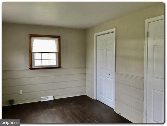 41 Cool Run Road Bridgeton, NJ 08302 - Photo 5 of 19 Sitting Room