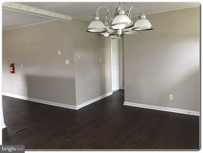 41 Cool Run Road Bridgeton, NJ 08302 - Photo 10 of 19 Dining Area