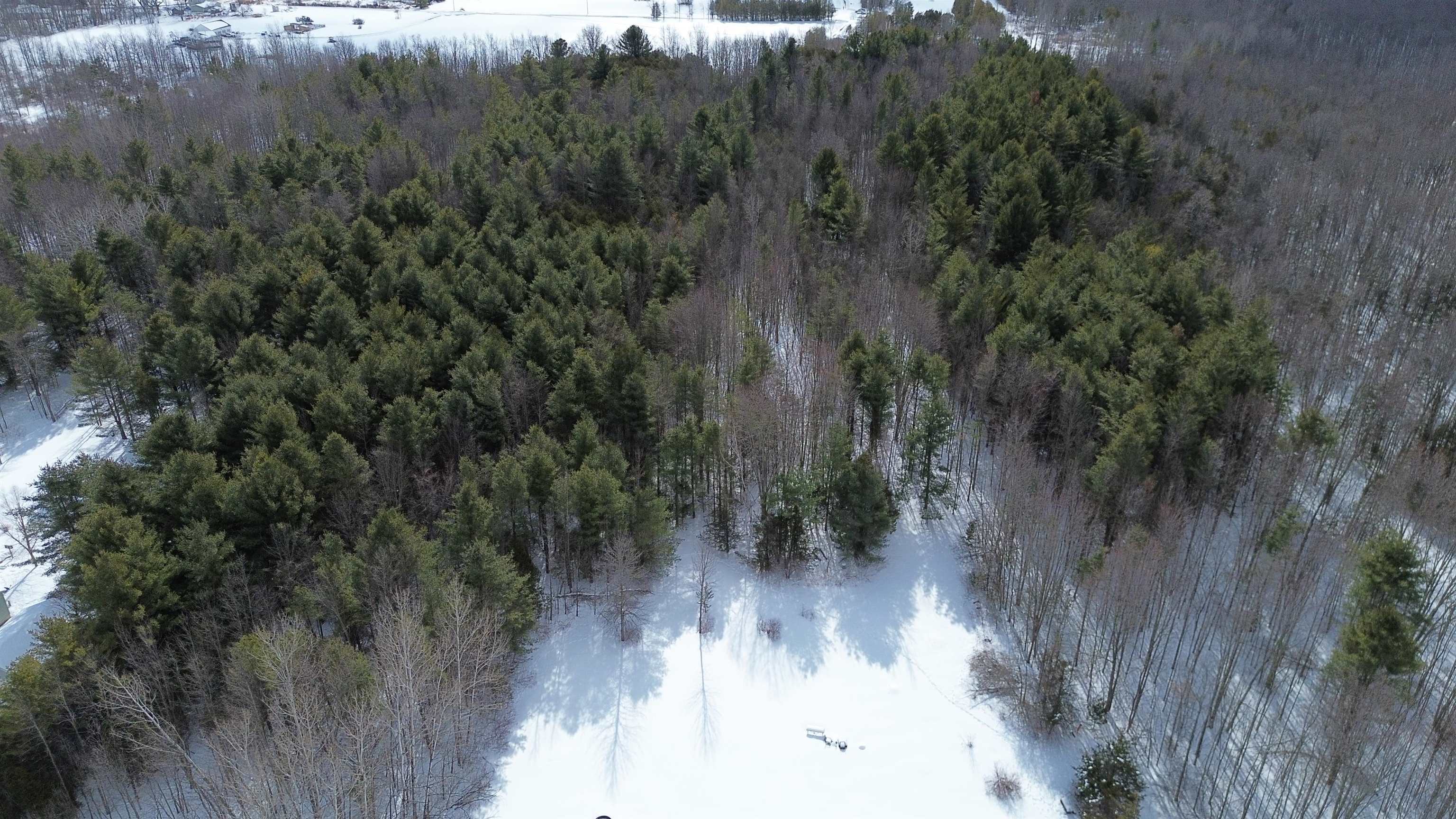 83 Hyde Road Grand Isle, VT 05458 - Photo 4 of 15