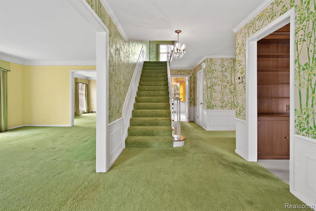 163 Merriweather Road Grosse Pointe Farms, MI 48236 - Photo 7 of 33