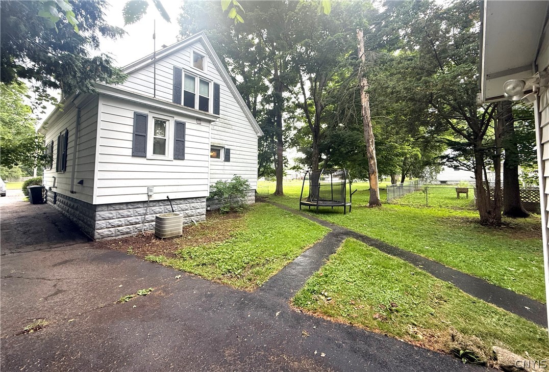 23 State Street Vernon, NY 13421 - Photo 6 of 28