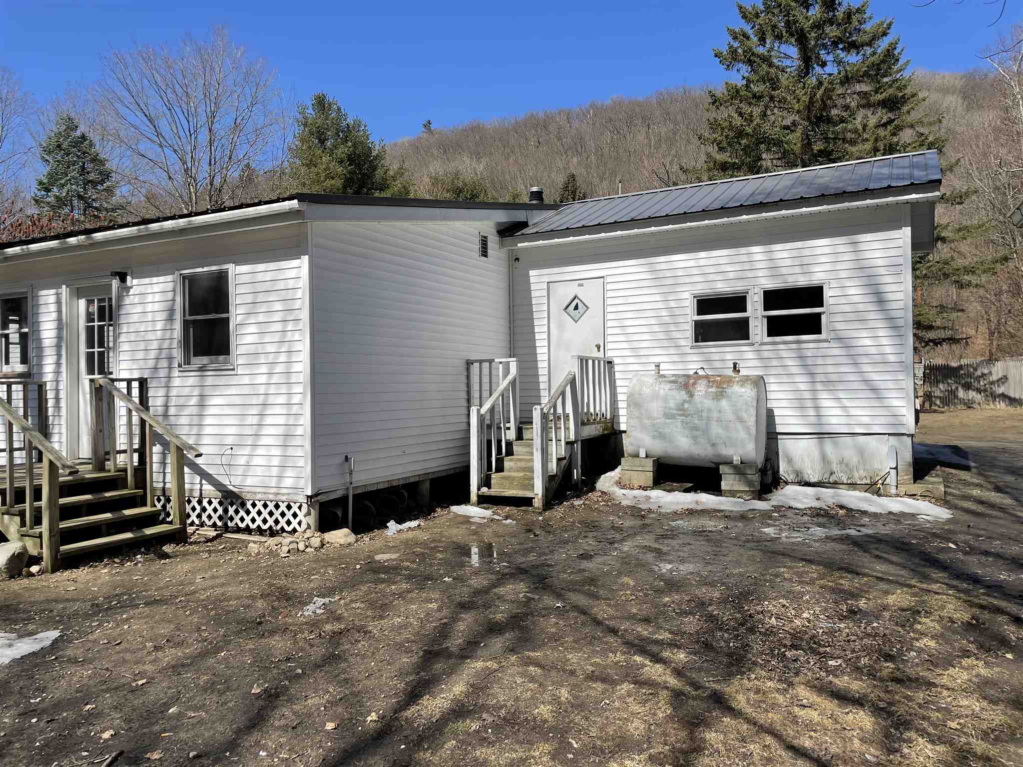 39 Rockydale Road Bristol, VT 05443 - Photo 18 of 22