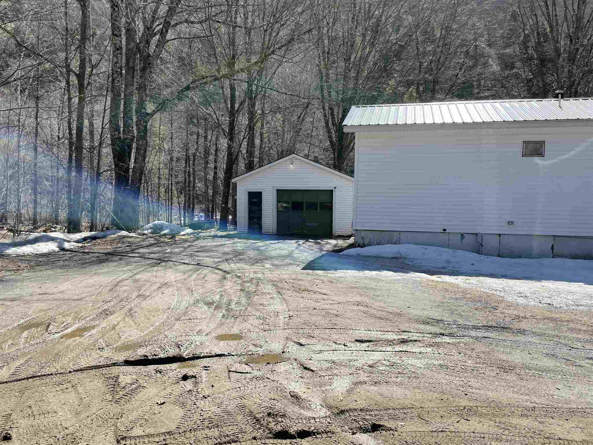 39 Rockydale Road Bristol, VT 05443 - Photo 19 of 22