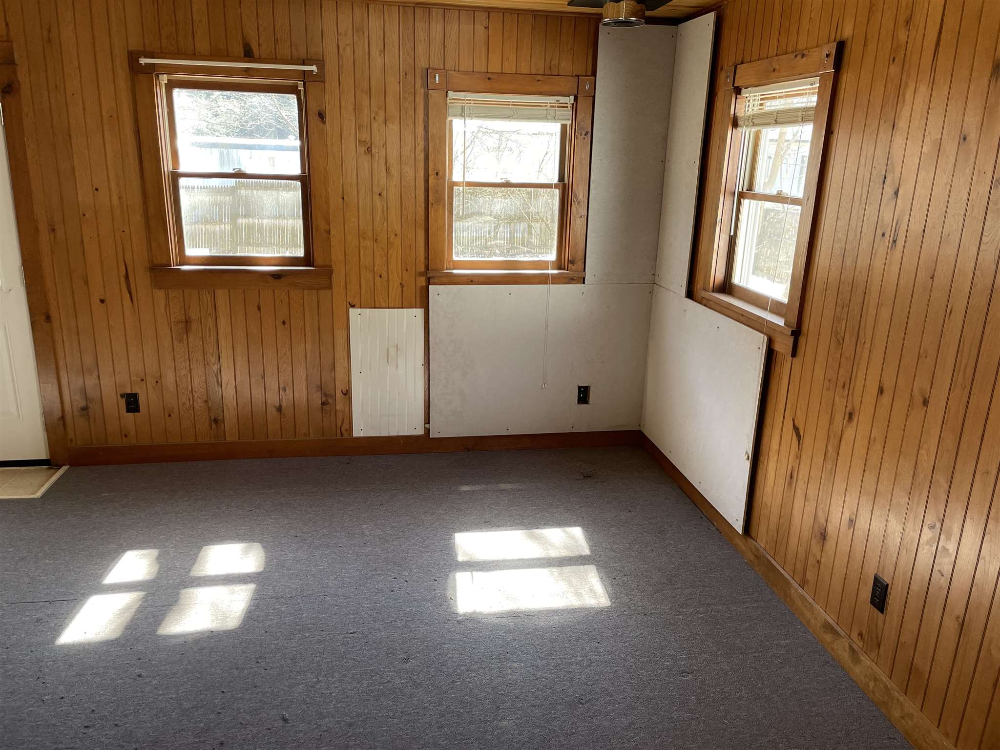 39 Rockydale Road Bristol, VT 05443 - Photo 6 of 22