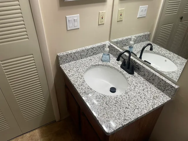 $2,000 | 3005 Fernwood Avenue, Unit 103, Ann Arbor, MI 48108