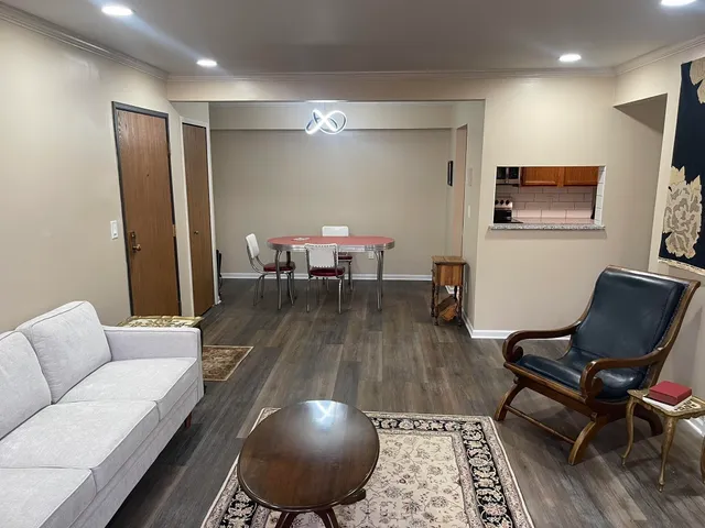 $2,000 | 3005 Fernwood Avenue, Unit 103, Ann Arbor, MI 48108