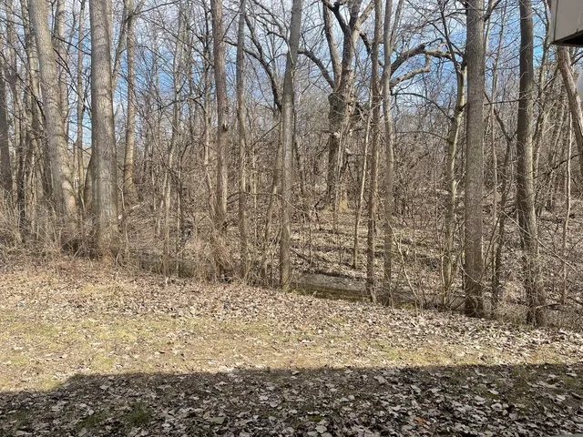 $2,000 | 3005 Fernwood Avenue, Unit 103, Ann Arbor, MI 48108