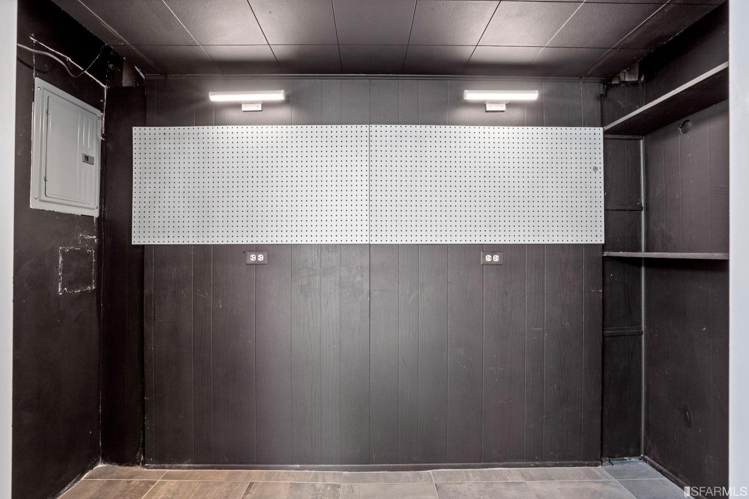 1854 Key Boulevard El Cerrito, CA 94530 - Photo 17 of 43 a view of an empty room