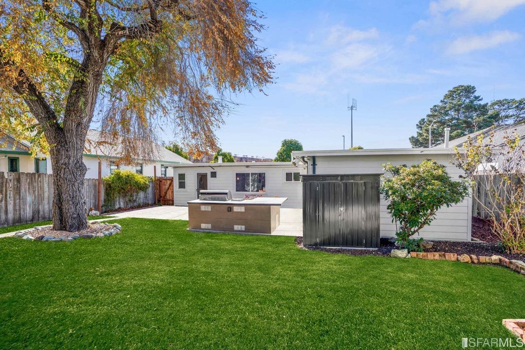 1854 Key Boulevard El Cerrito, CA 94530 - Photo 4 of 43 a house view with a sitting space and garden