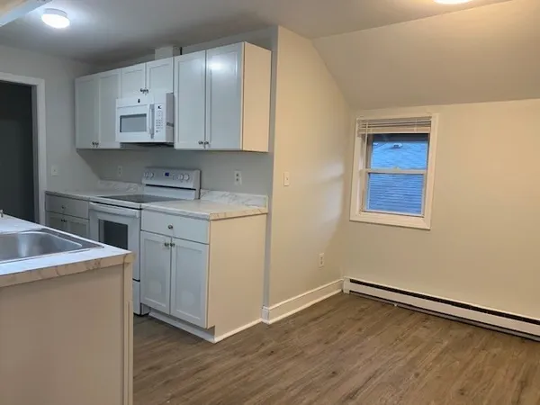 $2,050 | 49 Dennis Street, Unit G, Attleboro, MA 02703