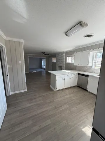 $1,800 | 4504 Hunter Avenue, Shreveport, LA 71107