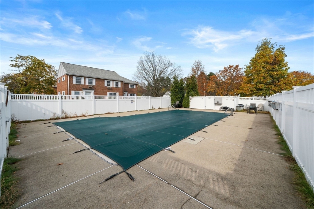 4 Emerson Gardens Road, Unit 4 Lexington, MA 02420 - Photo 16 of 16 Gallery Image 16