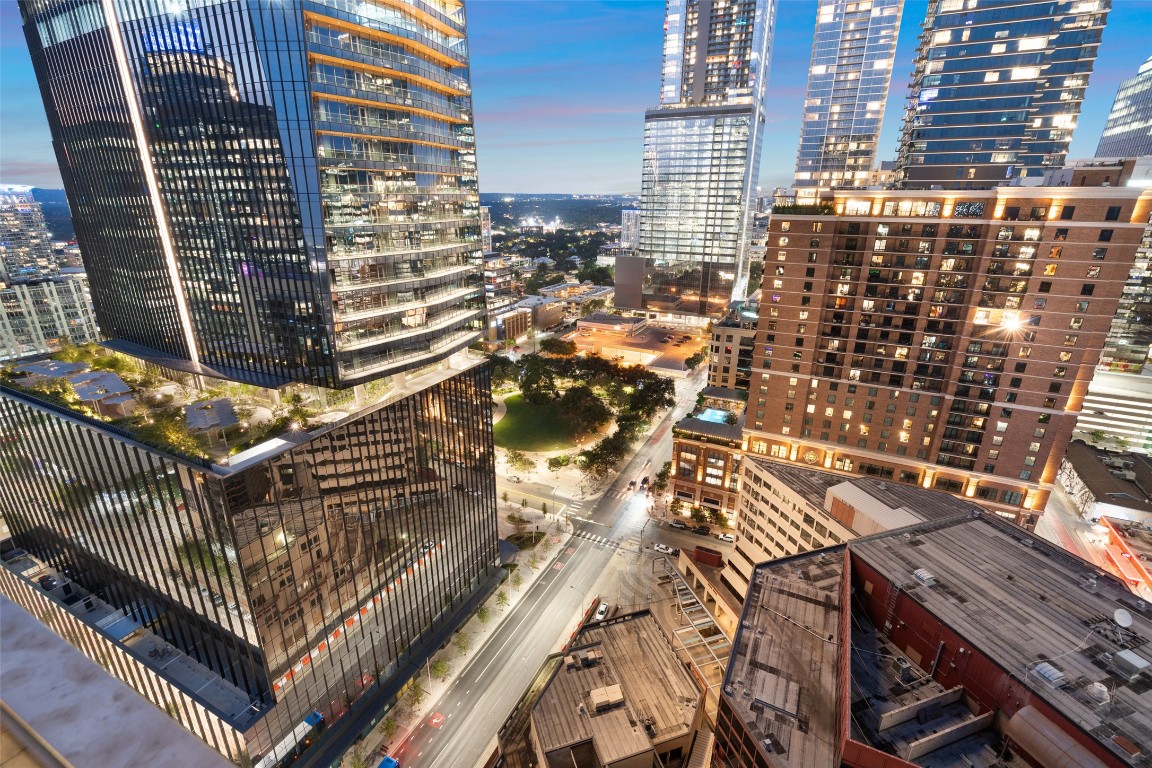 210 Lavaca Street, Unit 2505 Austin, TX 78701 - Photo 33 of 40 a city view