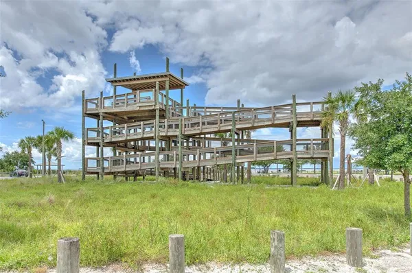 $265,900 | 1008 Apollo Beach Boulevard, Unit 201, Apollo Beach, FL 33572