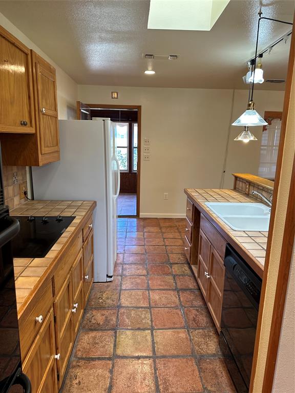 2301 Post Oak Road Abilene, TX 79605 - Photo 7 of 36