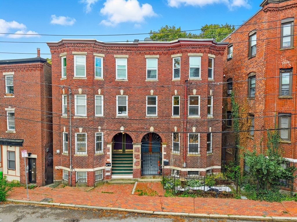 4 Fort Avenue, Unit 2 Boston, MA 02119 - Photo 1 of 17 Gallery Image 1
