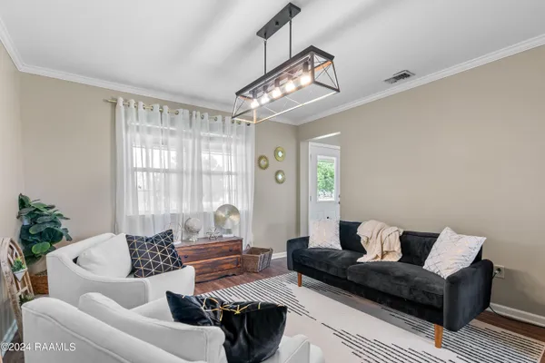 $190,000 | 44725 Lakeside Road, Gueydan, LA 70542