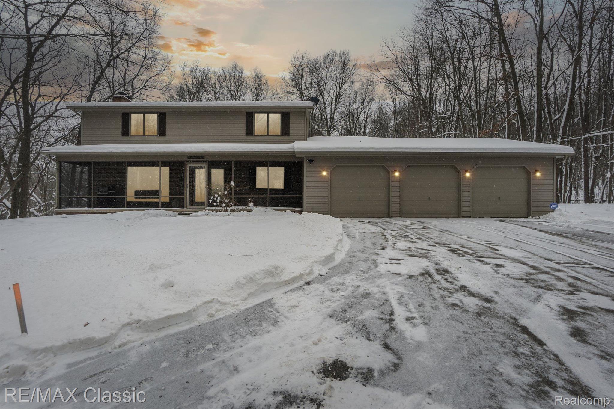 12127 Shaffer Road Davisburg, MI 48350 - Photo 1 of 42 Gallery Image 1
