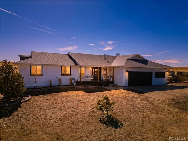 $899,900 | 45523 Sun Country Drive, Elizabeth, CO 80107