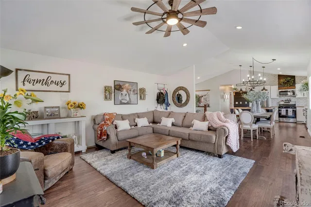 $975,000 | 45523 Sun Country Drive, Elizabeth, CO 80107