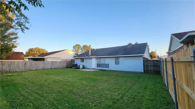 $2,200 | 1909 Killington Drive, Harvey, LA 70058