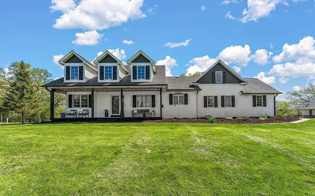 $1,820,000 | W10415 521st Avenue, Prescott, WI 54021