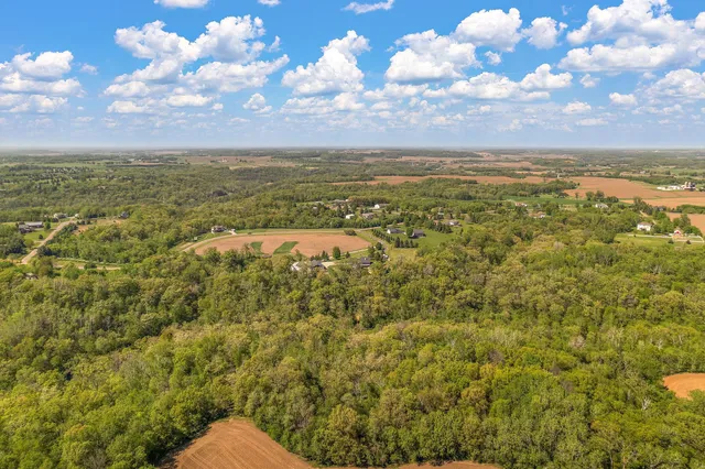 $1,820,000 | W10415 521st Avenue, Prescott, WI 54021