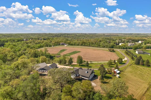 $1,820,000 | W10415 521st Avenue, Prescott, WI 54021