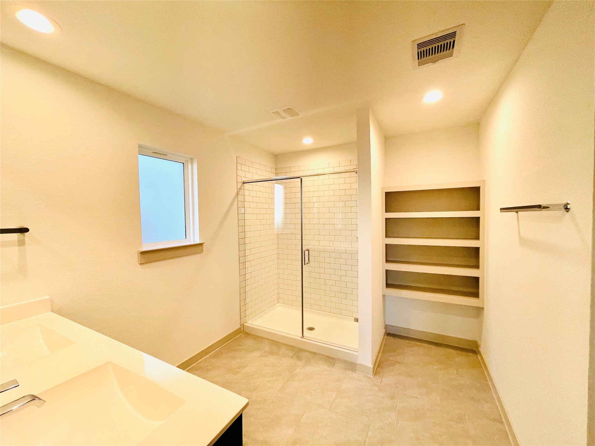 28935 Yachting Point Lane Katy, TX 77494 - Photo 21 of 38 a view of closet area