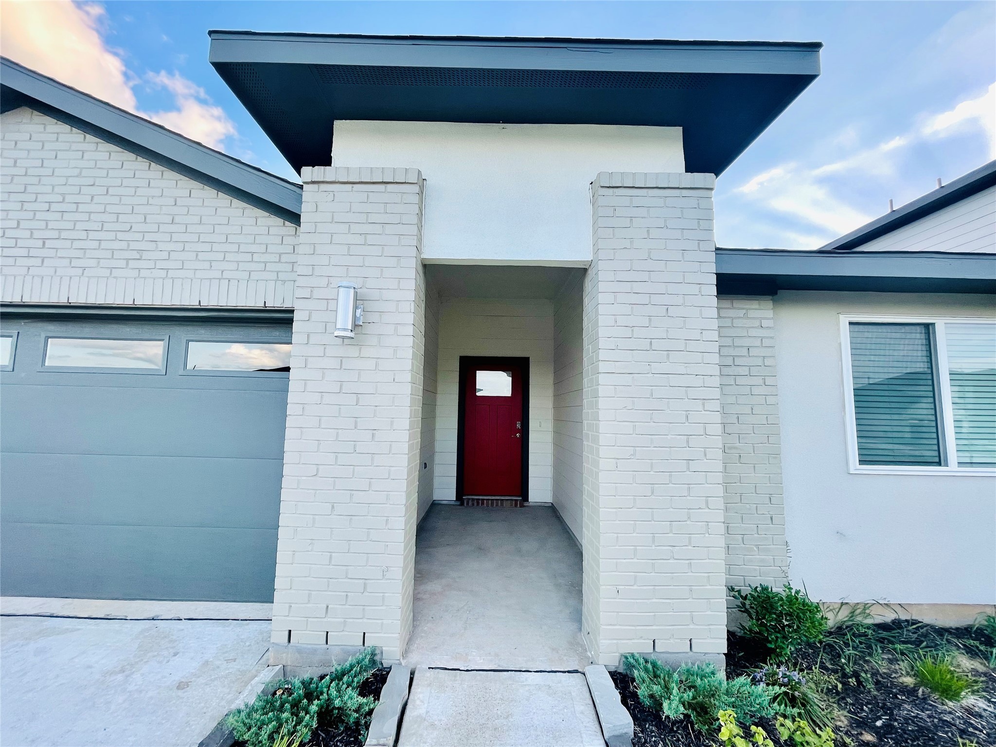 28935 Yachting Point Lane Katy, TX 77494 - Photo 3 of 38 a front view of a house