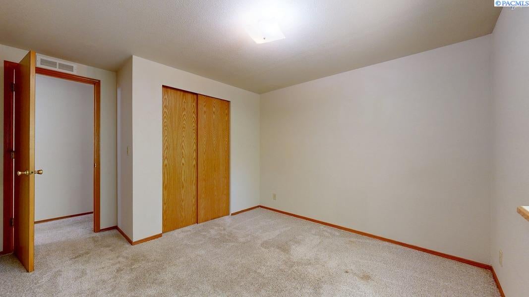 31009 South Gerards Road Kennewick, WA 99337 - Photo 26 of 37 Gallery Image 26