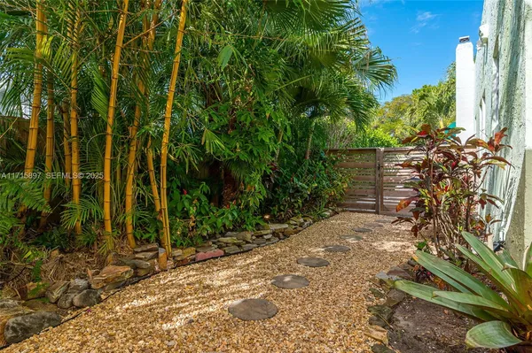 $17,500 | 822 Flamingo Drive, West Palm Beach, FL 33401