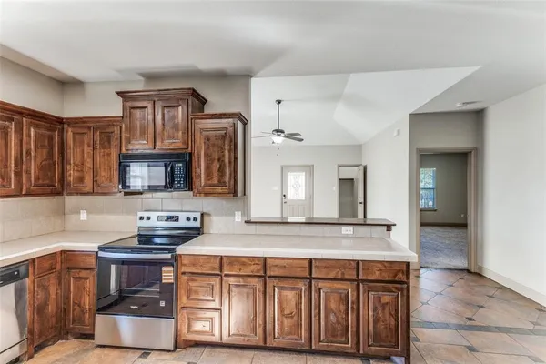 $290,000 | 1732 Lawther Drive, River Oaks, TX 76114