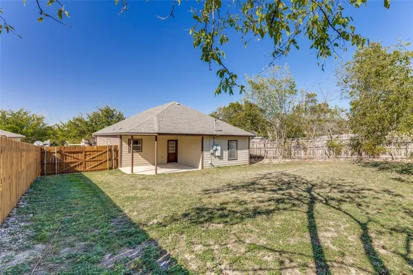 $290,000 | 1732 Lawther Drive, River Oaks, TX 76114