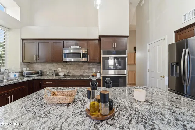 $599,900 | 7150 West Dreyfus Drive, Peoria, AZ 85381