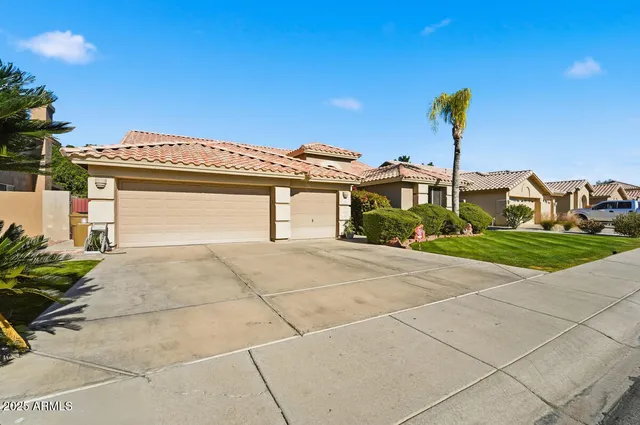 $599,900 | 7150 West Dreyfus Drive, Peoria, AZ 85381
