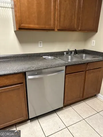 a view of utility room