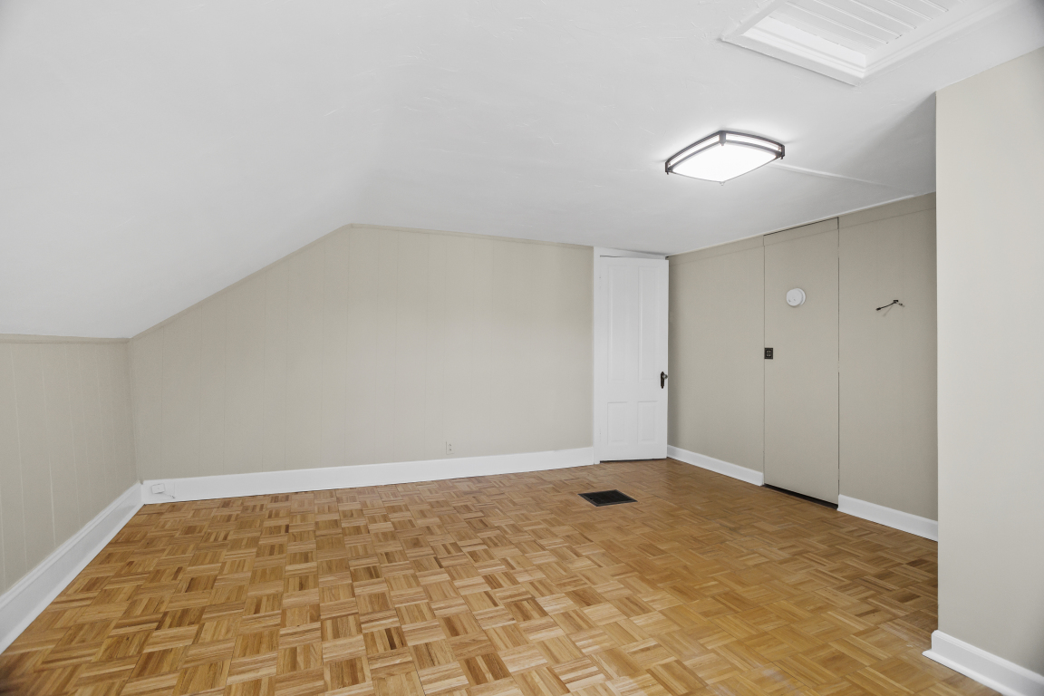 314 Custer Avenue Evanston, IL 60202 - Photo 19 of 32