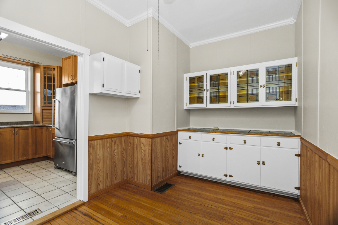 314 Custer Avenue Evanston, IL 60202 - Photo 7 of 32